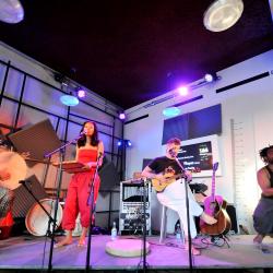 Patyatann - Mauritius group, 4-part vocals and traditional instruments.